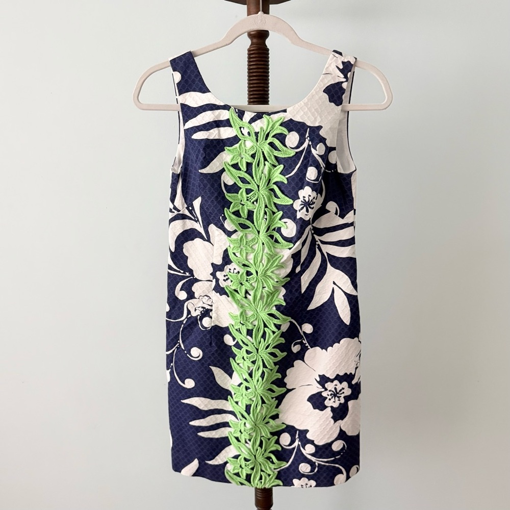 🦜Lilly Pulitzer Delia Bright Navy Johnny B Applied Lace Front Shift Dress Sz 0 - Picture 2 of 10